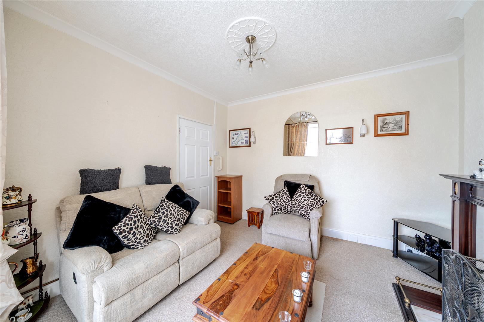 Heol Cae Tynewydd, Loughor, Swansea, SA4 6PW